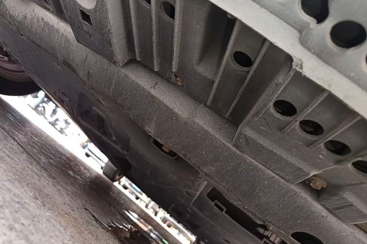 Used Toyota Corolla 2017 Revised Dual-Engine 1.8L E-CVT Leading Edition Chassis Front