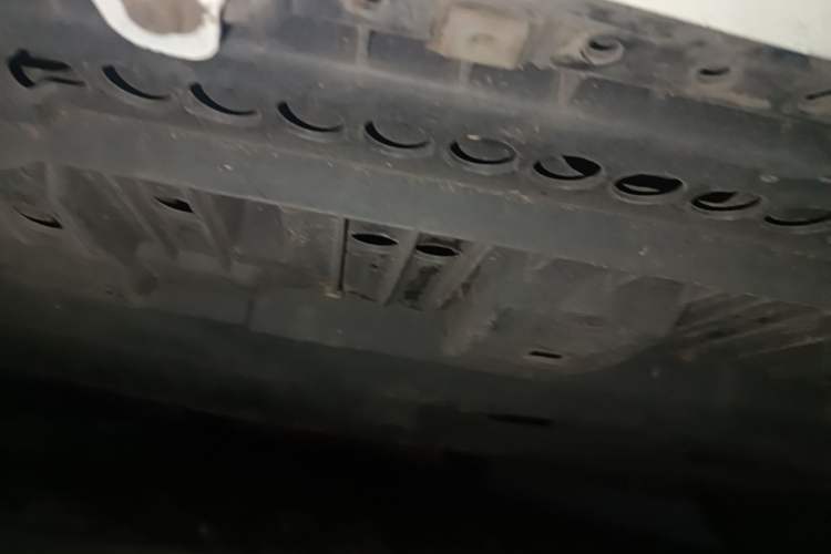 Used Toyota Corolla 2017 Revised Dual-Engine 1.8L E-CVT Elite Edition Chassis Front