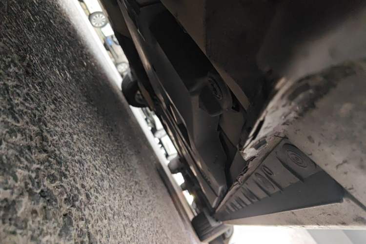 Used Toyota Corolla 2017 Revised Dual-Engine 1.8L E-CVT Elite Edition Chassis Front Left