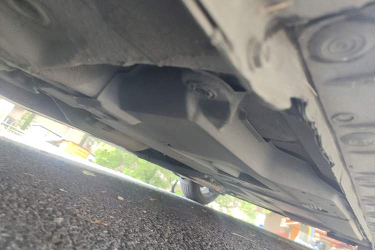 Used Toyota Corolla 2017 Revised Dual-Engine 1.8L E-CVT Leading Edition Chassis Front Left