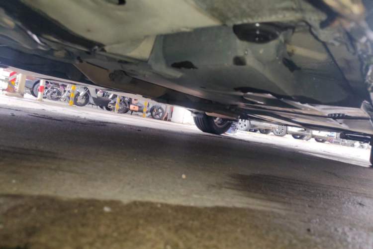 Used Toyota Corolla 2017 Revised Dual-Engine 1.8L E-CVT Leading Edition Chassis Front Left