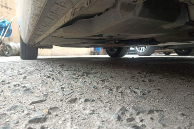Used Toyota Corolla 2017 Revised Dual-Engine 1.8L E-CVT Leading Edition Chassis Front Right