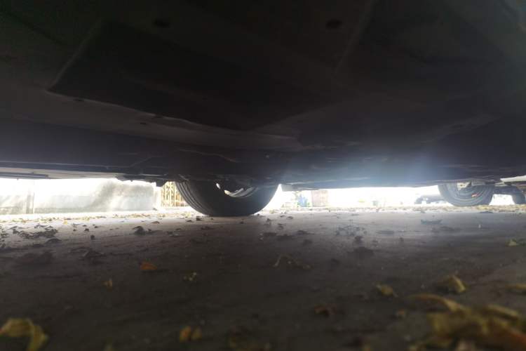 Used Toyota Corolla 2017 Revised Dual-Engine 1.8L E-CVT Leading Edition Chassis Front Right