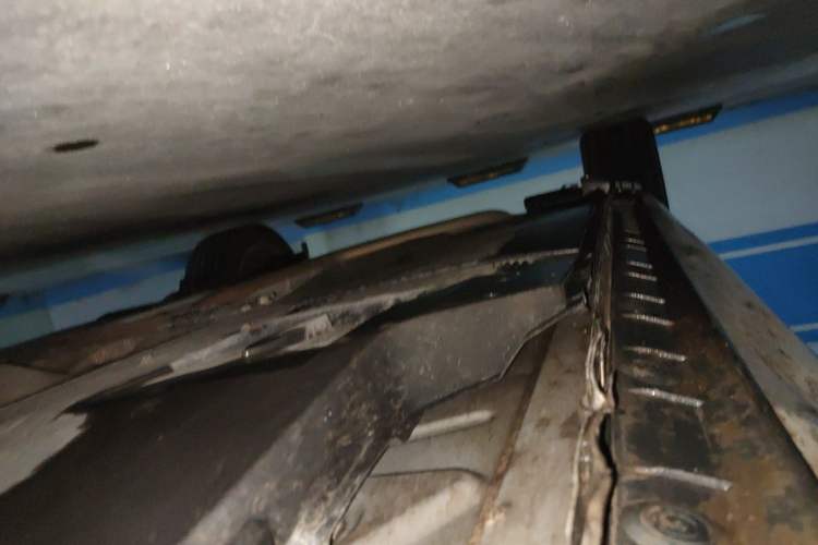 Used Toyota Corolla 2017 Revised Dual-Engine 1.8L E-CVT Leading Edition Chassis Front Right