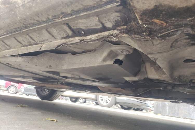 Used Toyota Corolla 2017 Revised Dual-Engine 1.8L E-CVT Leading Edition Chassis Front Right