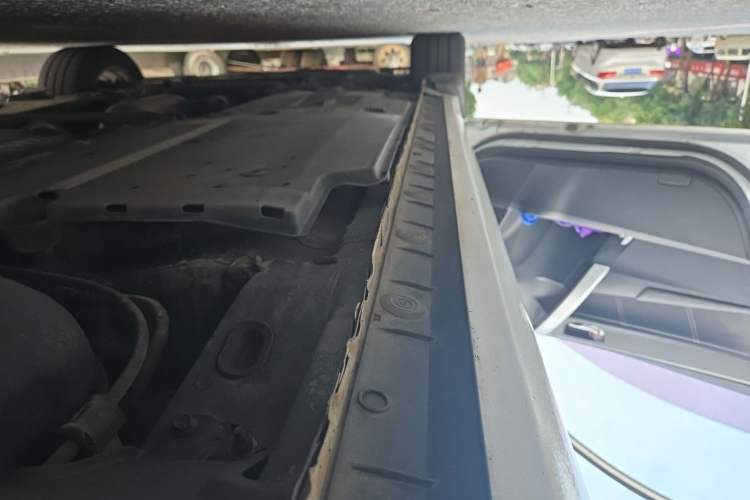 Used Toyota Corolla 2017 Revised Dual-Engine 1.8L E-CVT Leading Edition Chassis Rear Left