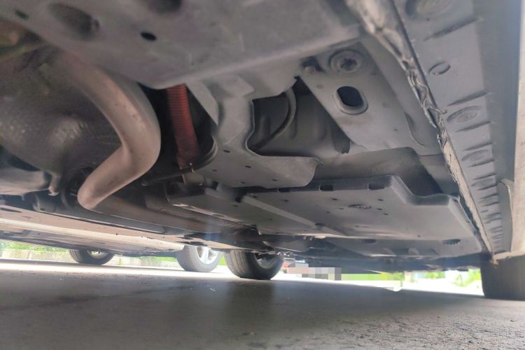 Used Toyota Corolla 2017 Revised Dual-Engine 1.8L E-CVT Leading Edition Chassis Rear Right
