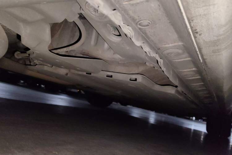 Used Toyota Corolla 2017 Revised Dual-Engine 1.8L E-CVT Elite Edition Chassis Rear Right