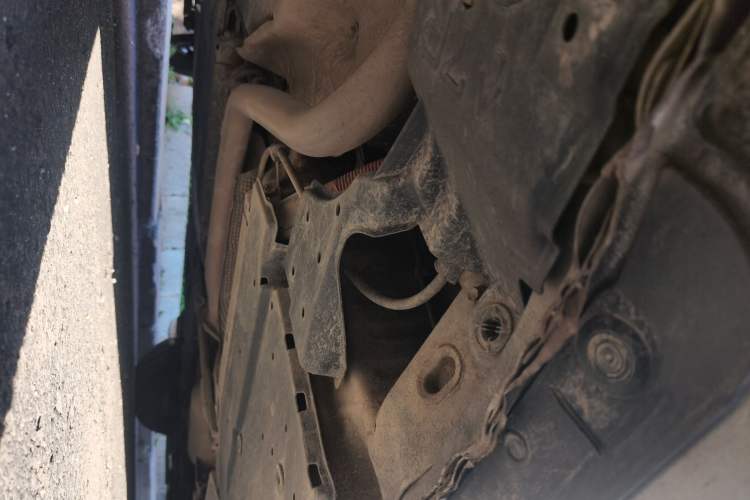 Used Toyota Corolla 2017 Revised Dual-Motor 1.8L E-CVT Pioneer Edition Chassis Rear Right