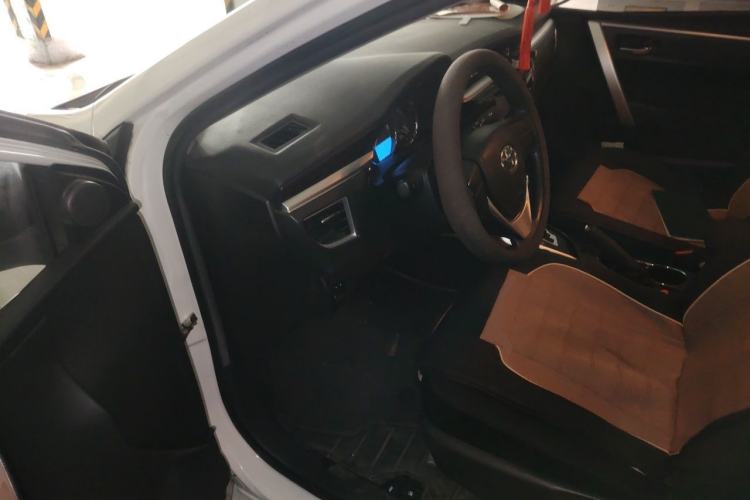 Used Toyota Corolla 2017 Revised Version 1.6L S-CVT GL Driver Seat
