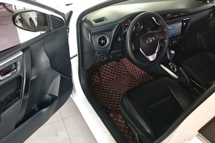 Used Toyota Corolla 2017 Revised Version 1.2T S-CVT GL Driver Seat