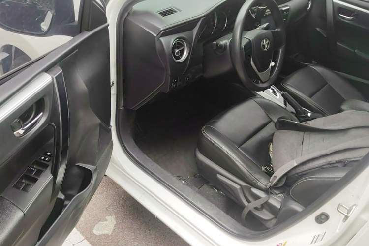 Used Toyota Corolla 2017 Revised Version 1.2T S-CVT GL Driver Seat
