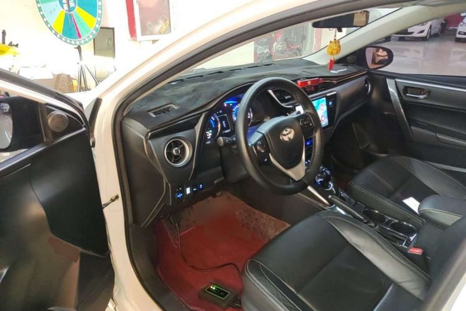 Used Toyota Corolla 2017 Revised Dual-Engine 1.8L E-CVT Elite Edition Driver Seat