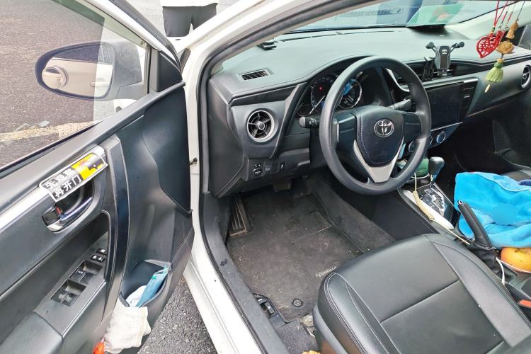 Used Toyota Corolla 2017 Revised Version 1.2T S-CVT GL Driver Seat
