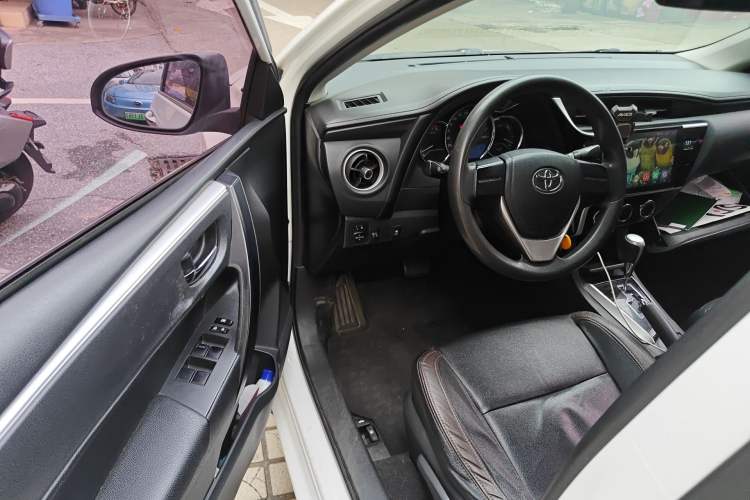 Used Toyota Corolla 2017 Revised Version 1.2T S-CVT GL Driver Seat