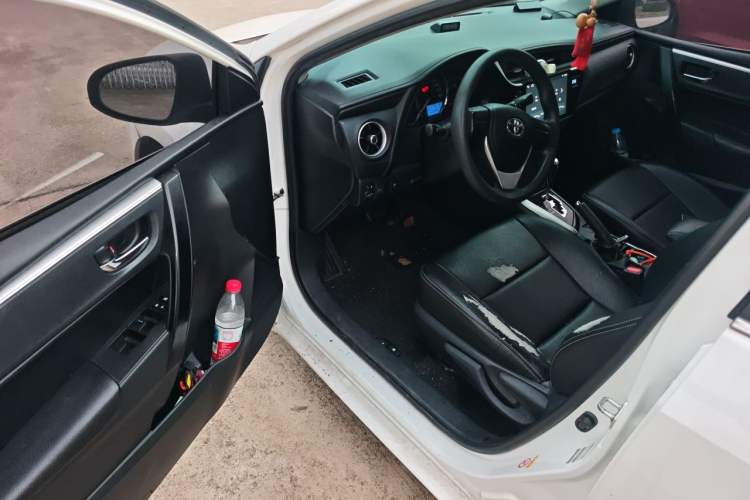 Used Toyota Corolla 2017 Revised Version 1.2T S-CVT GL Driver Seat