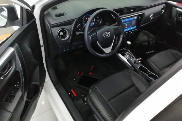 Used Toyota Corolla 2017 Revised Version 1.2T S-CVT GL Driver Seat