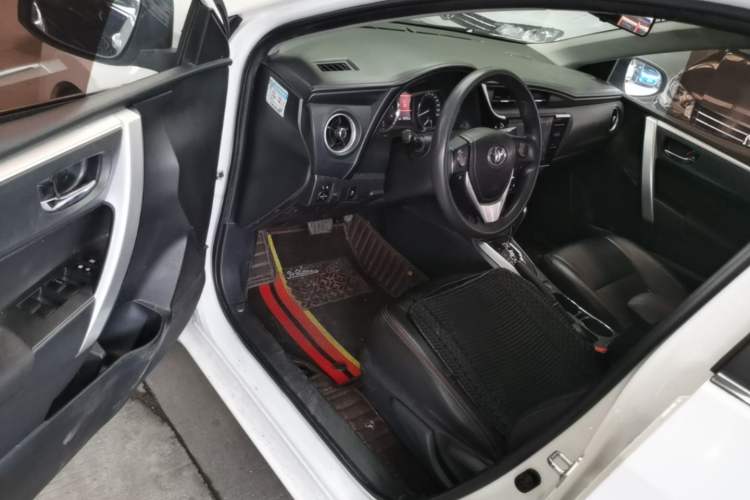 Used Toyota Corolla 2017 Revised Version 1.2T S-CVT GL-i Driver Seat