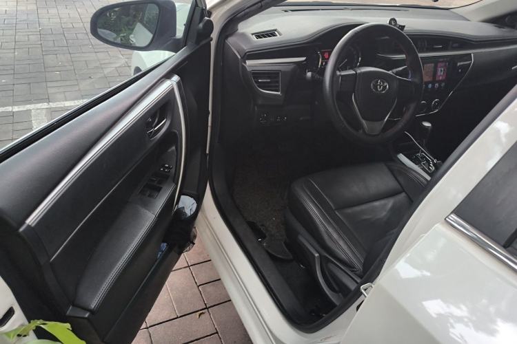 Used Toyota Corolla 2017 1.2T CVT GL-i Driver Seat