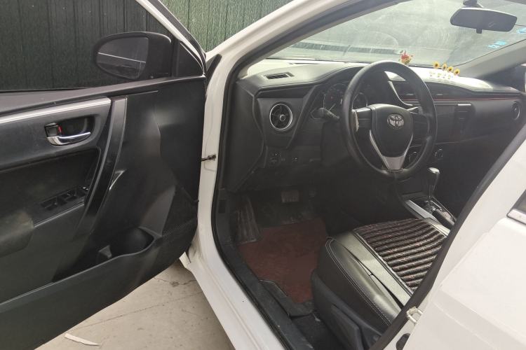 Used Toyota Corolla 2017 Revised Version 1.2T S-CVT GL Driver Seat