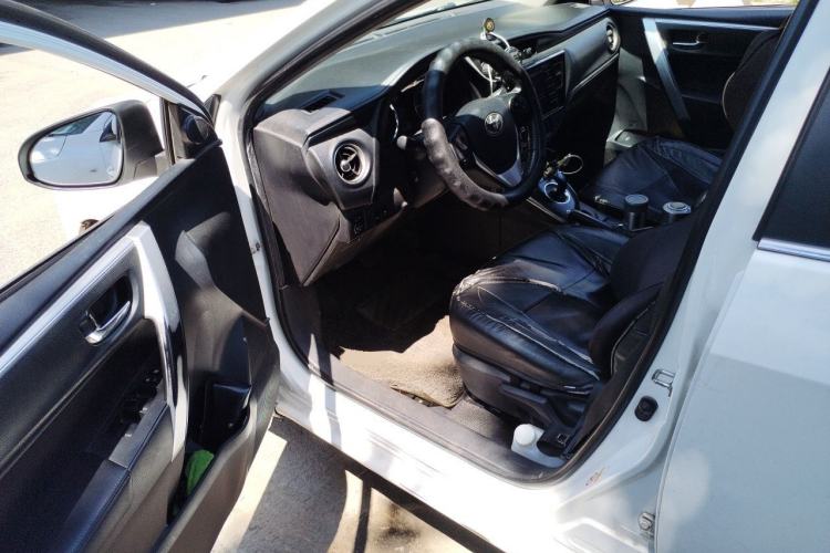 Used Toyota Corolla 2017 Revised Dual-Engine 1.8L E-CVT Elite Edition Driver Seat