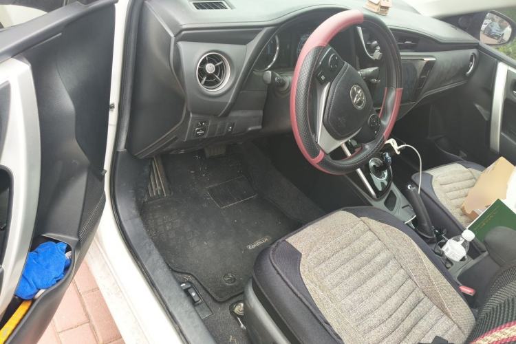 Used Toyota Corolla 2017 Revised Dual-Engine 1.8L E-CVT Leading Edition Driver Seat