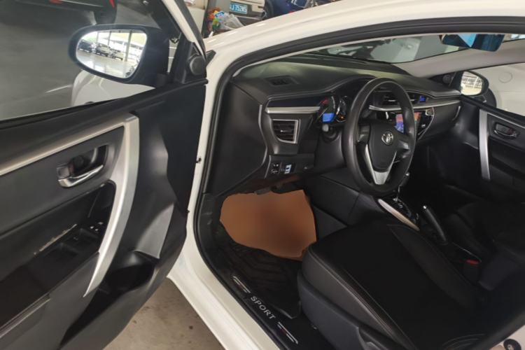 Used Toyota Corolla 2017 Revised Version 1.6L S-CVT GL Driver Seat
