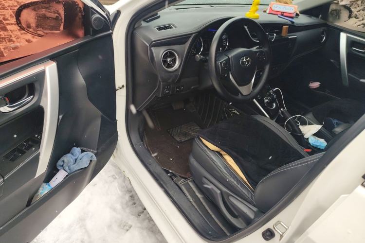 Used Toyota Corolla 2017 Revised Dual-Engine 1.8L E-CVT Elite Edition Driver Seat