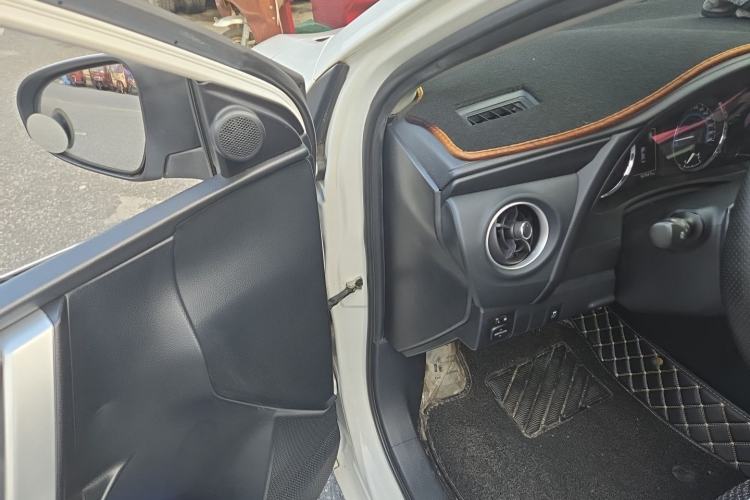 Used Toyota Corolla 2017 Revised Dual-Engine 1.8L E-CVT Leading Edition Driver Seat