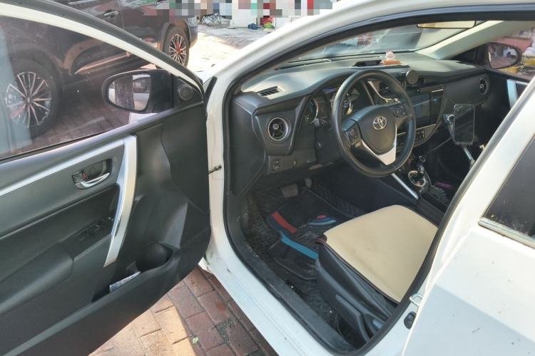 Used Toyota Corolla 2017 Revised Dual-Engine 1.8L E-CVT Leading Edition Driver Seat