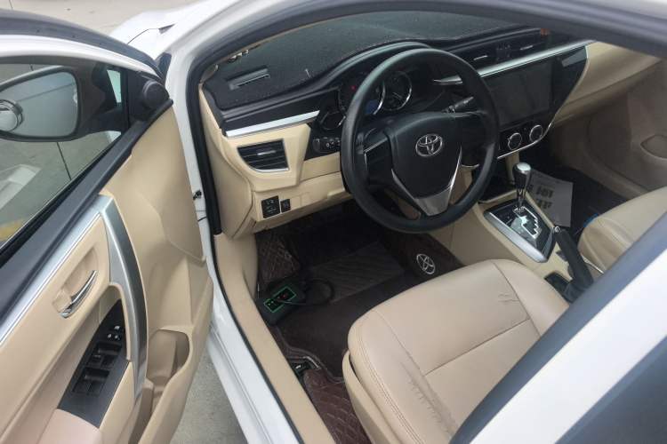 Used Toyota Corolla 2017 1.6L CVT GL Driver Seat