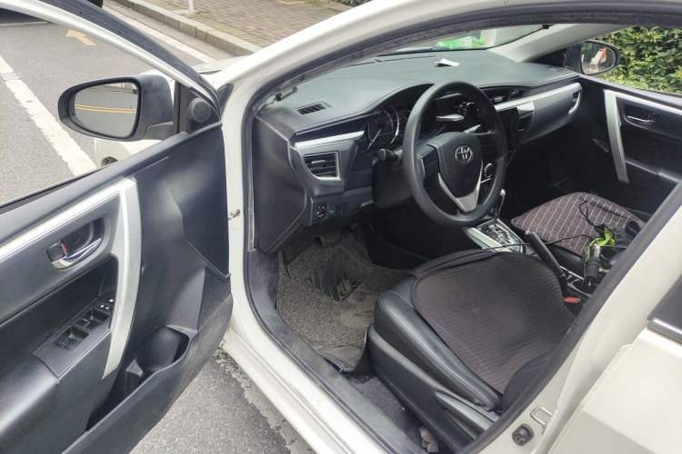 Used Toyota Corolla 2017 Revised Version 1.6L S-CVT GL Driver Seat