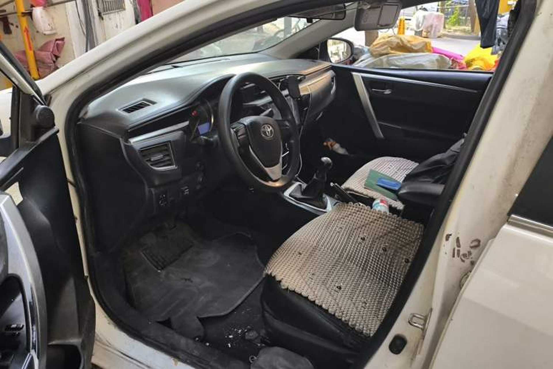 Used Toyota Corolla 2017 1.6L Manual GL Driver Seat