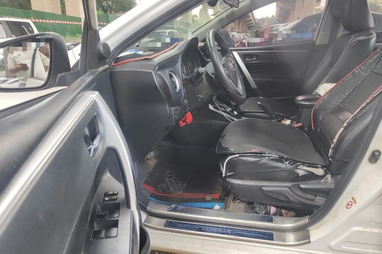Used Toyota Corolla 2017 Revised Dual-Engine 1.8L E-CVT Leading Edition Driver Seat