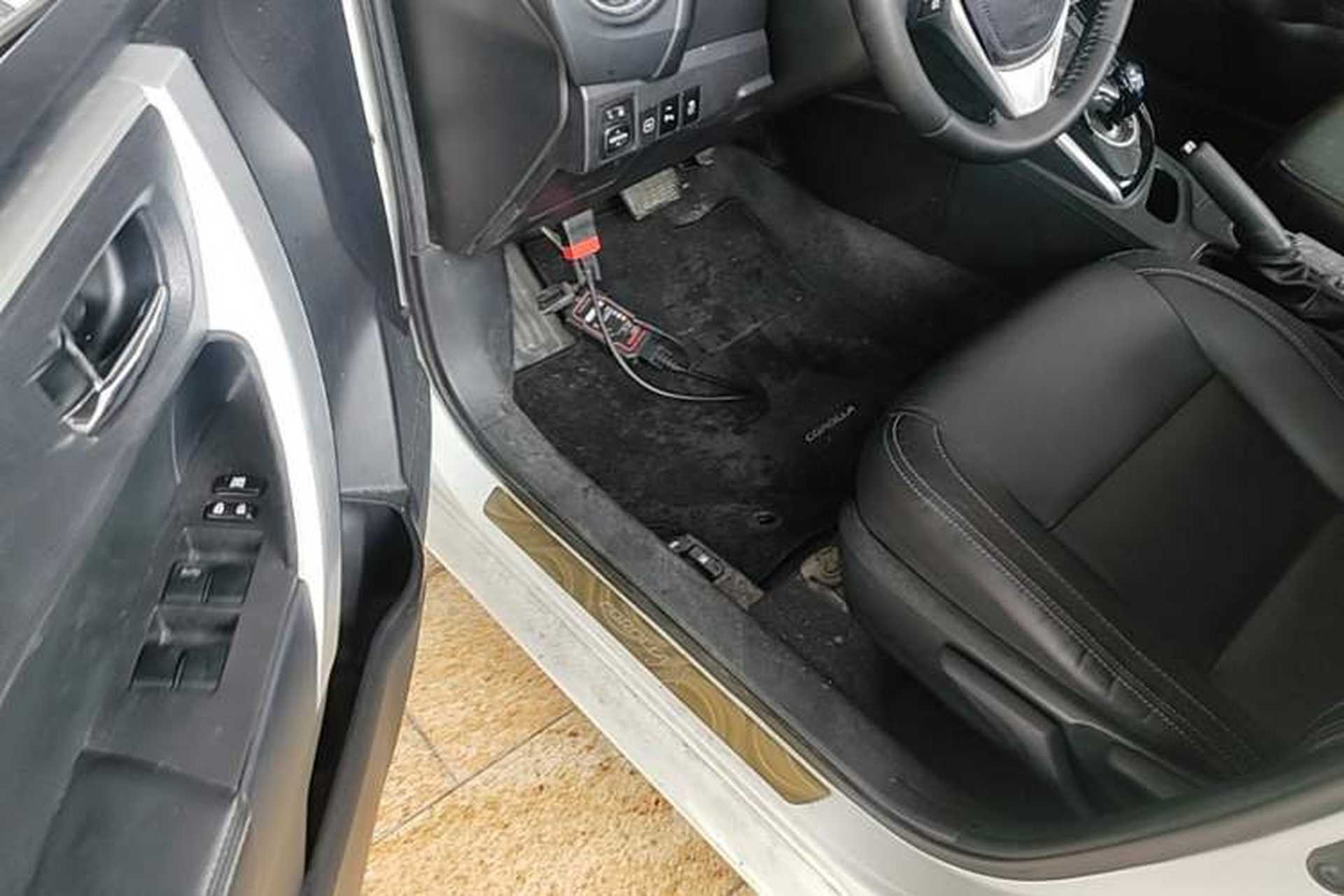 Used Toyota Corolla 2017 Revised Dual-Engine 1.8L E-CVT Elite Edition Driver Seat