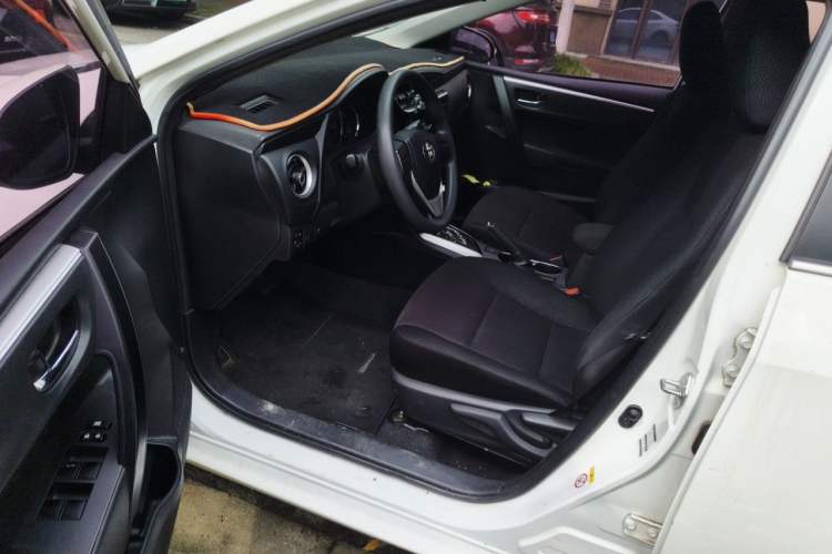 Used Toyota Corolla 2017 Revised Version 1.2T S-CVT GL Driver Seat