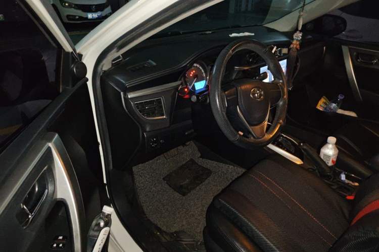 Used Toyota Corolla 2017 1.6L CVT GL Driver Seat