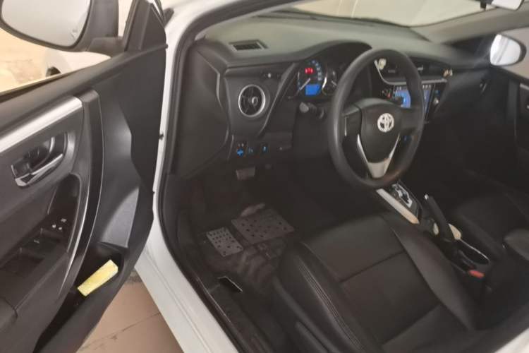 Used Toyota Corolla 2017 Revised Version 1.2T S-CVT GL Driver Seat