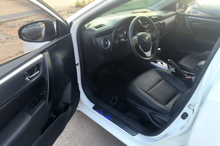 Used Toyota Corolla 2017 Revised Version 1.2T S-CVT GL Driver Seat