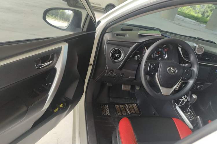 Used Toyota Corolla 2017 Revised Version 1.2T S-CVT GL-i Driver Seat