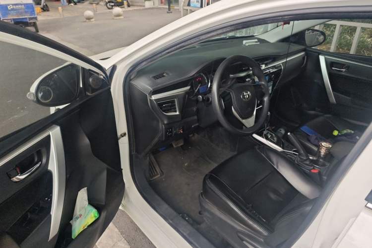 Used Toyota Corolla 2017 Revised Version 1.6L S-CVT GL Driver Seat