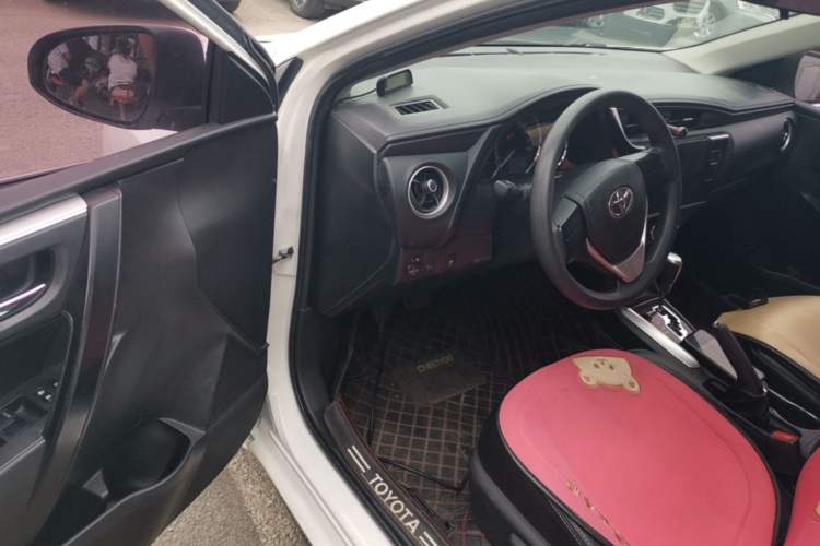 Used Toyota Corolla 2017 Revised Version 1.2T S-CVT GL Driver Seat