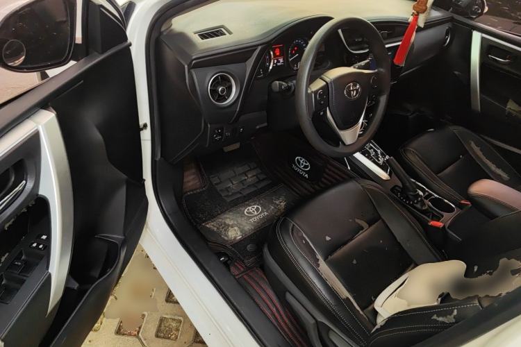 Used Toyota Corolla 2017 Revised Version 1.2T S-CVT GL-i Driver Seat