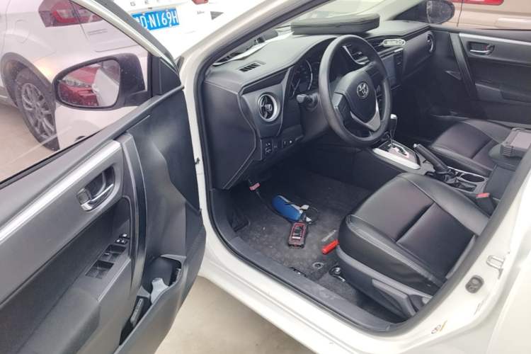 Used Toyota Corolla 2017 Revised Version 1.2T S-CVT GL Driver Seat