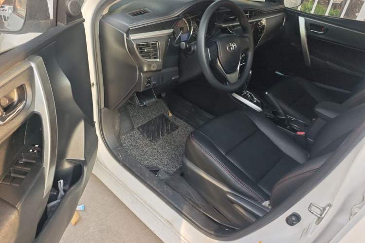 Used Toyota Corolla 2017 1.6L CVT GL Driver Seat