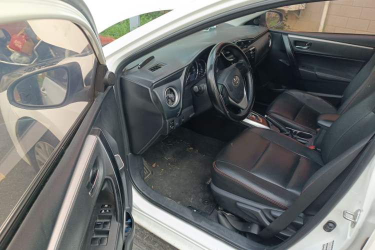 Used Toyota Corolla 2017 Revised Version 1.2T S-CVT GL Driver Seat