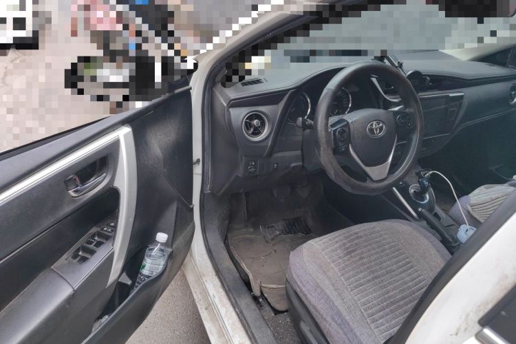 Used Toyota Corolla 2017 Revised Dual-Engine 1.8L E-CVT Leading Edition Driver Seat