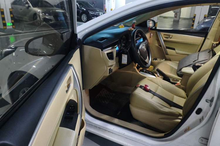 Used Toyota Corolla 2017 1.6L CVT GL Driver Seat