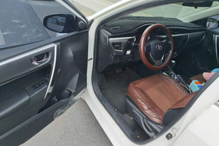 Used Toyota Corolla 2017 1.2T CVT GL-i Driver Seat