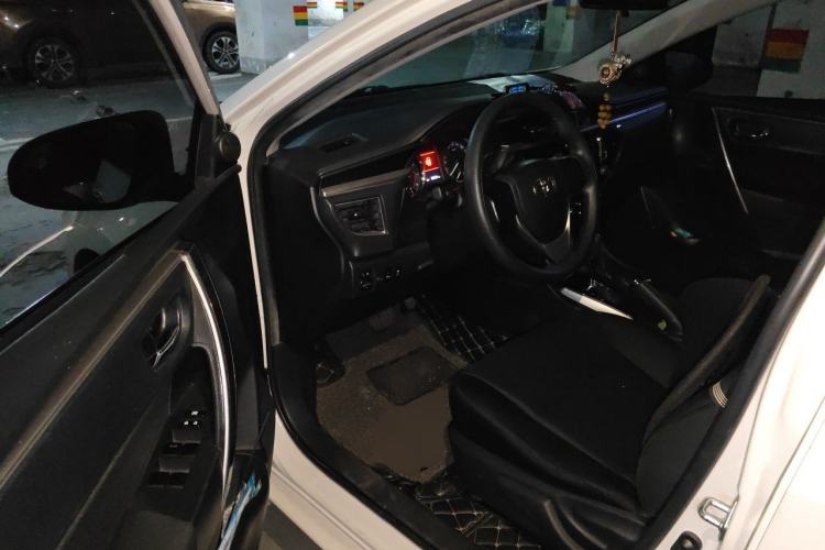 Used Toyota Corolla 2017 1.2T CVT GL-i Driver Seat